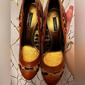 Dolce and Gabbana pumps